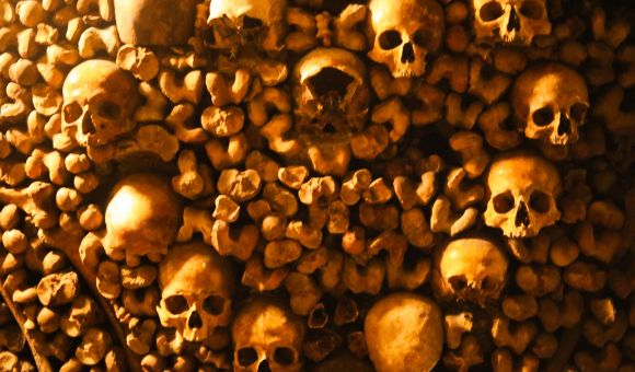 Lost Souls: A Photographic Odyssey through the Historic Paris Catacombs
